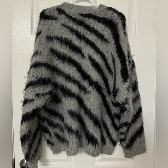 Knit Sweater ( free size ) - Picture 3 of 3